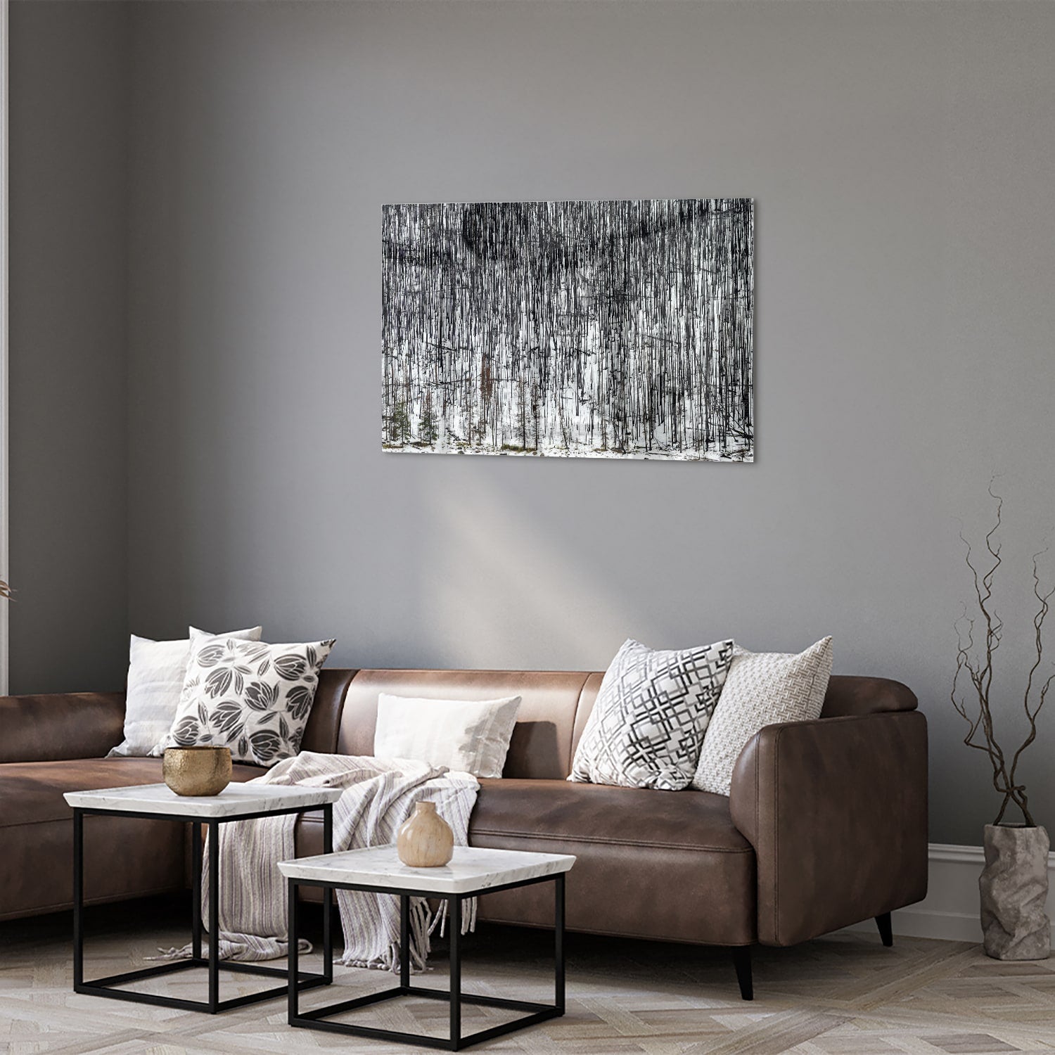 Minimalistisch glazen schilderij met een boslandschap, perfect voor moderne interieurs.