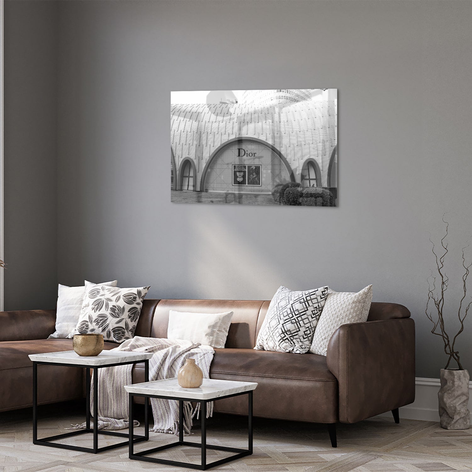 Glazen schilderij van de Dior etalage in zwart-wit, perfect voor interieurdecoratie
