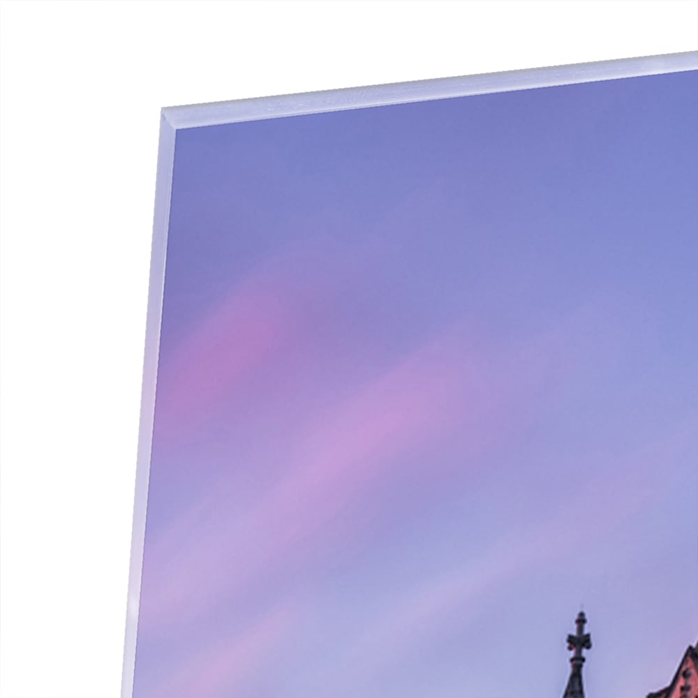 Glas schilderij van de Tower Bridge in Londen met een zonsondergang op de achtergrond.