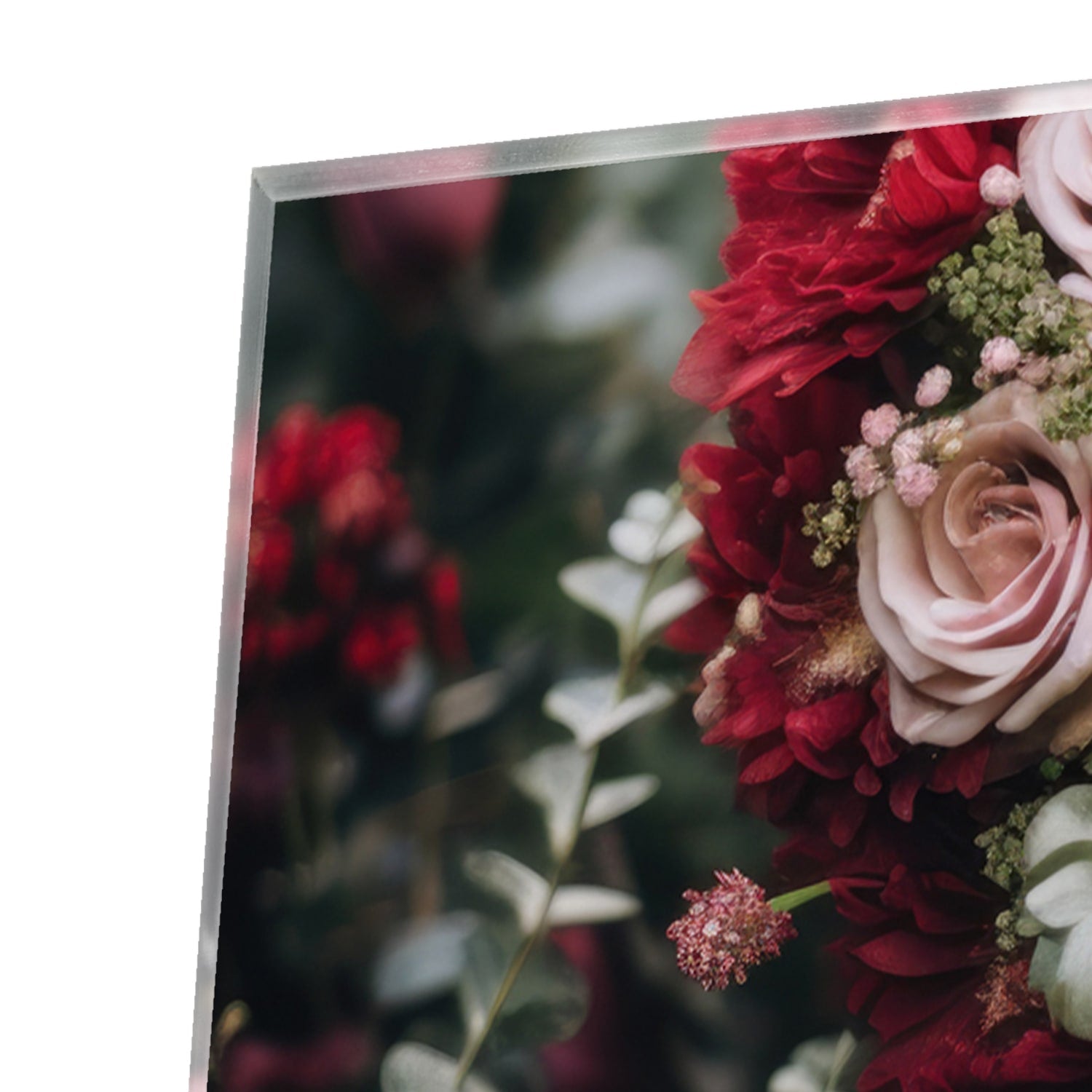 Glazen schilderij met hartvormige bloemmotieven in rood en roze