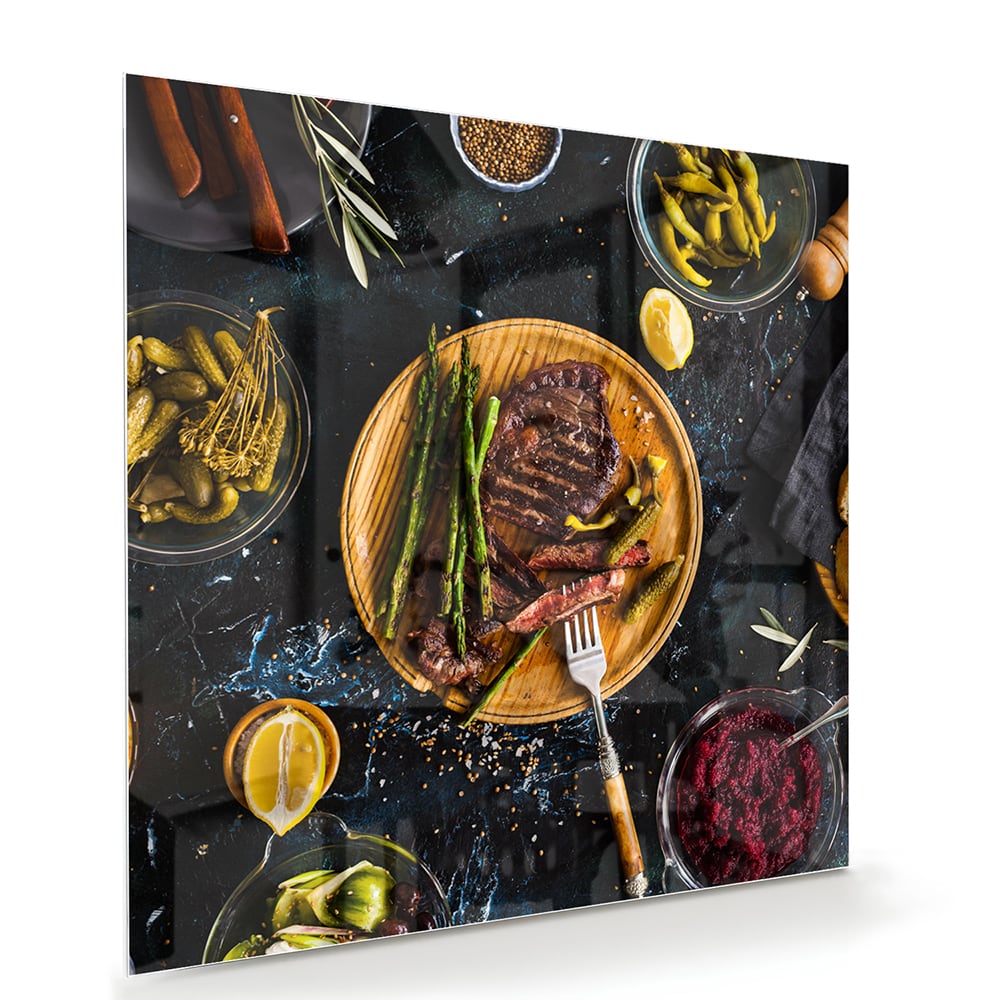 Glazen schilderij met een variteit aan gerechten en ingredinten