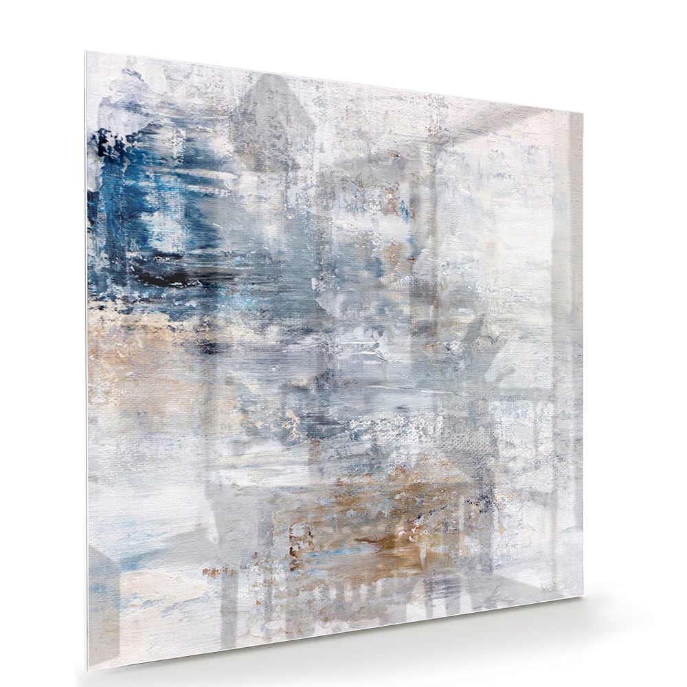 Abstract glazen schilderij met blauwe en neutrale tinten in woonkamer