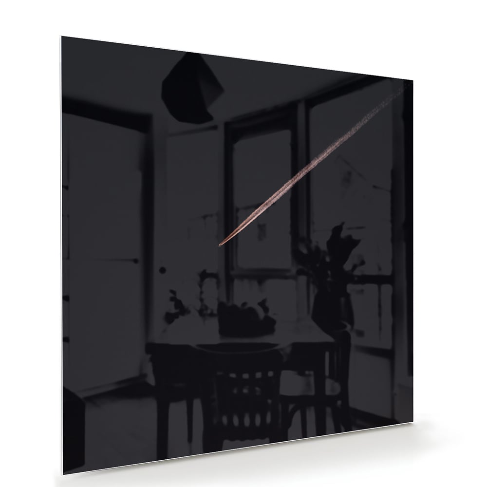 Modern glazen schilderij met zwarte achtergrond, geschikt voor stijlvolle interieurs.