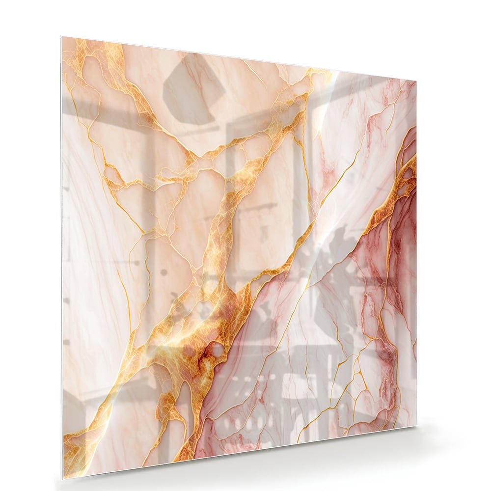 Elegante glazen schilderij met rozen en gouden tinten aan de muur.