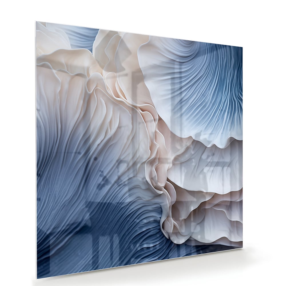Glazen schilderij met blauw-witte patronen in modern interieur