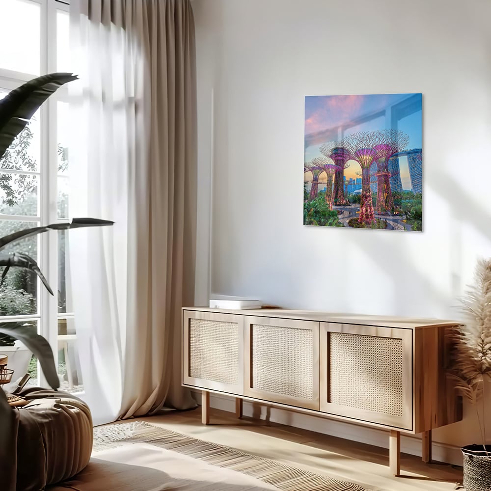 Glazen schilderij van de Boom van het Leven in Singapore met kleurrijke details