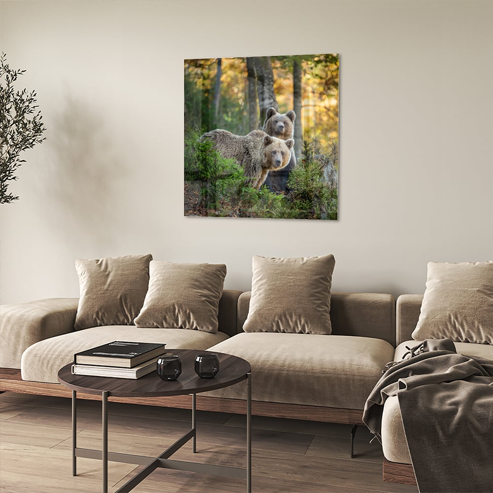 Glazen schilderij met twee schattige beren in een bosrijke omgeving