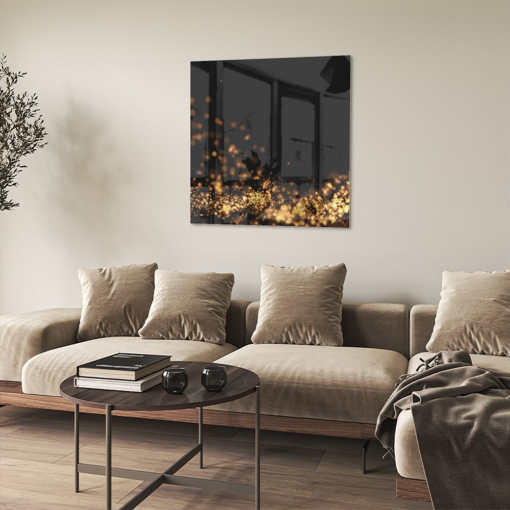 Glazen schilderij met gouden lichtpuntjes op een zwart vlak, ideaal voor moderne interieurs.