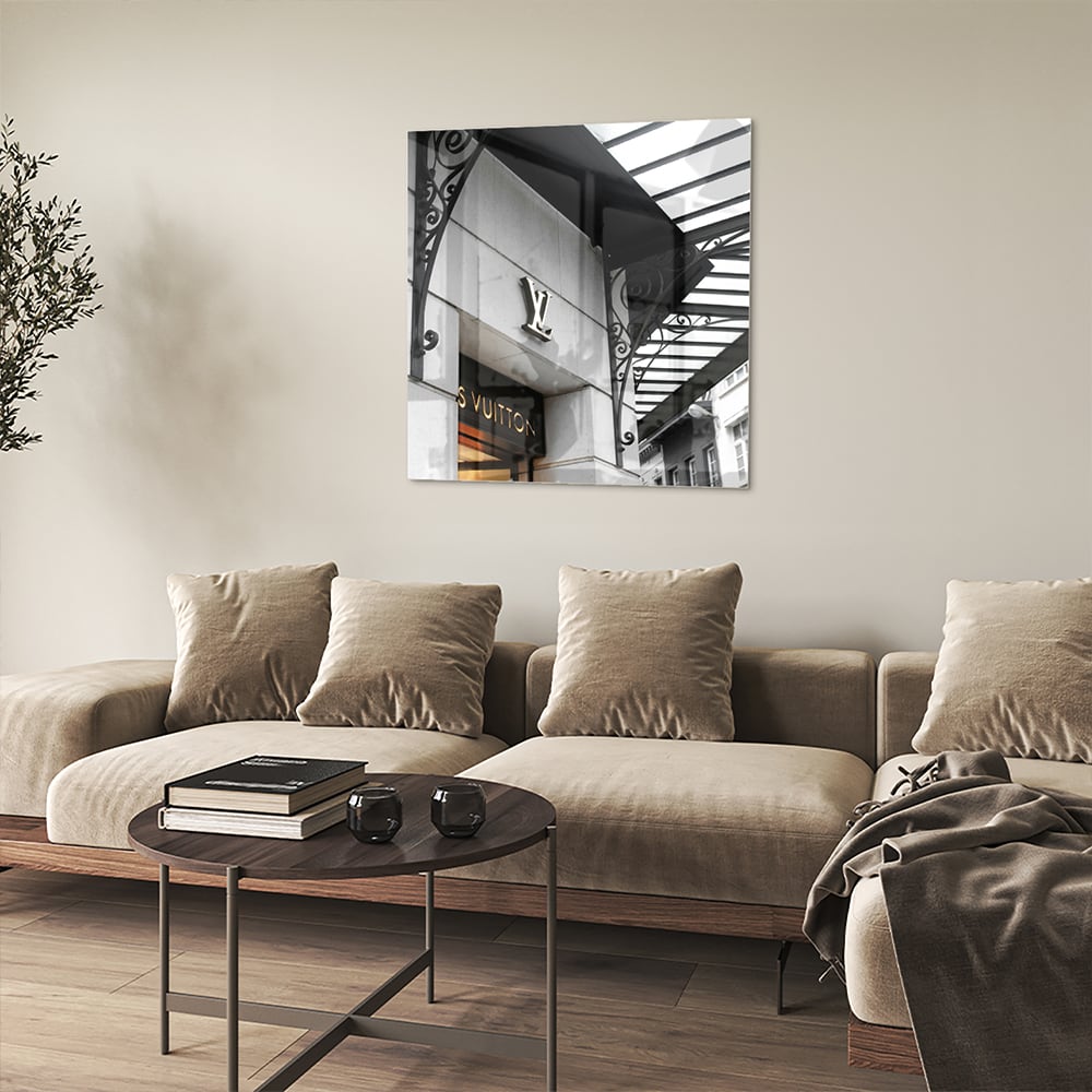 Glazen schilderij van luxe boetiek in zwart-wit, perfecte wanddecoratie.