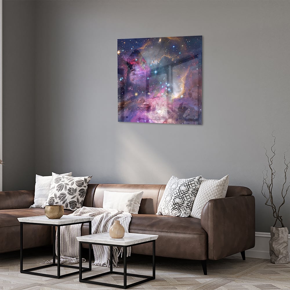 Glazen schilderij met een prachtig universum en sterren op een wand