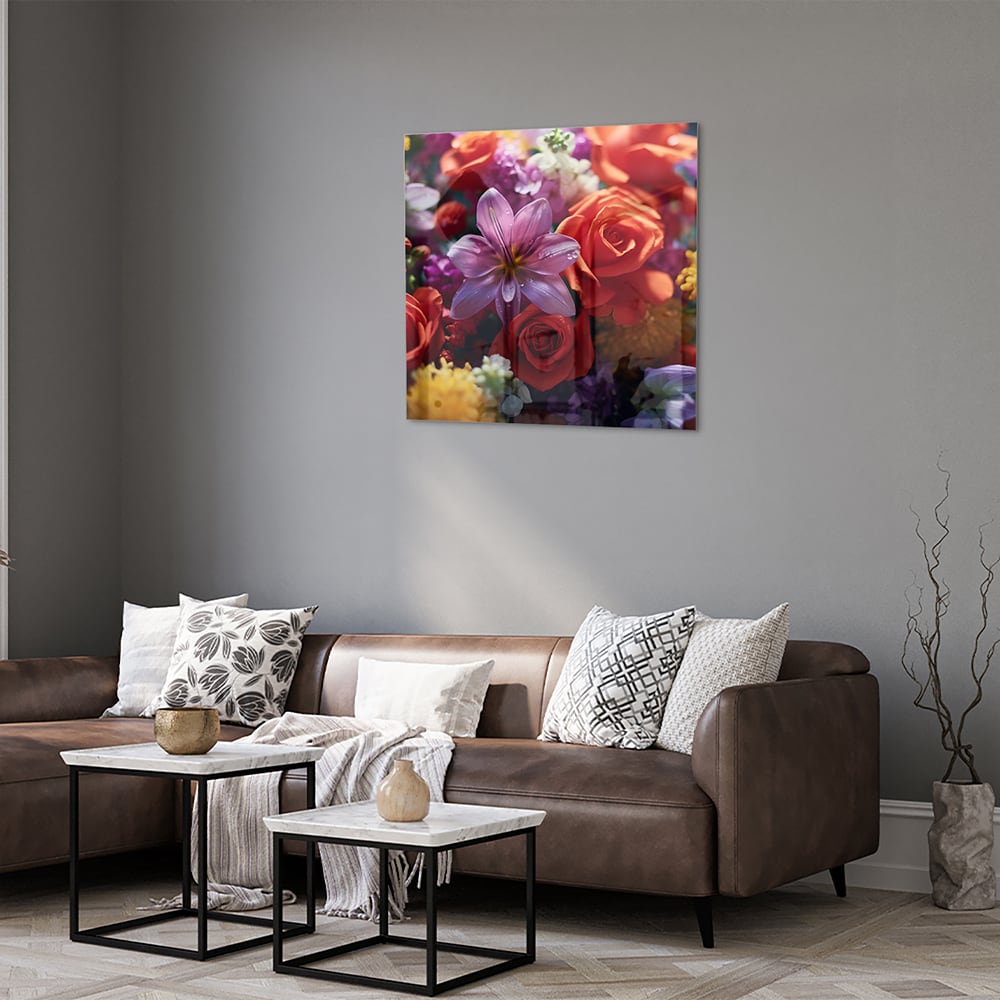 Kleurrijk glazen schilderij met een prachtige bloemencompositie.