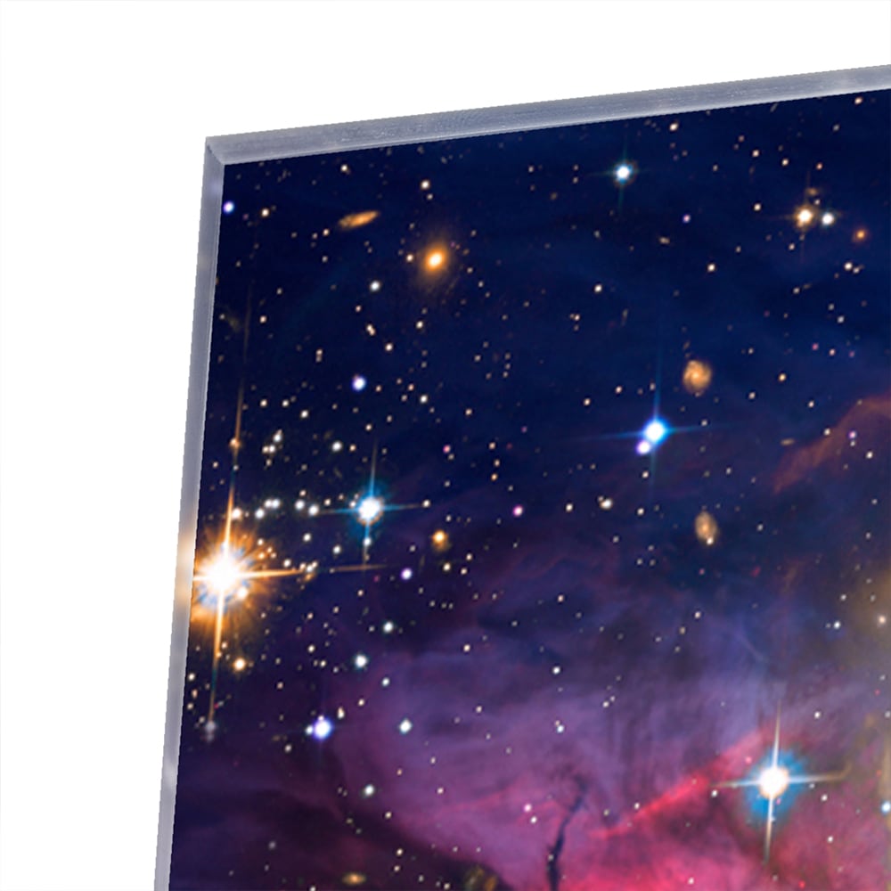 Glazen schilderij met een prachtig universum en sterren op een wand