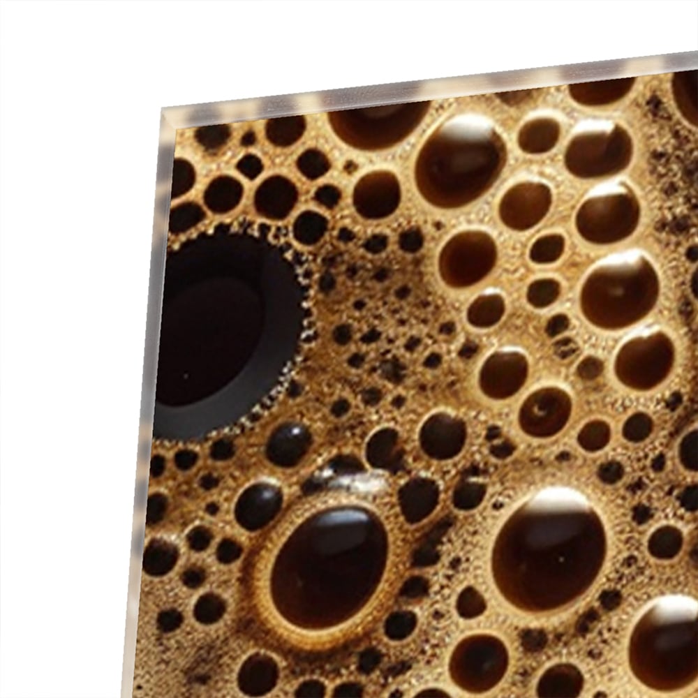 Abstract glazen schilderij met aardse kleuren en organische vormen, geschikt voor moderne interieurs.