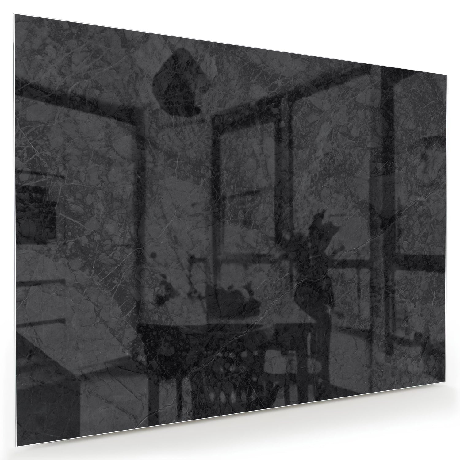 Abstract glazen schilderij met elegante zwarte tinten in een moderne woonkamer