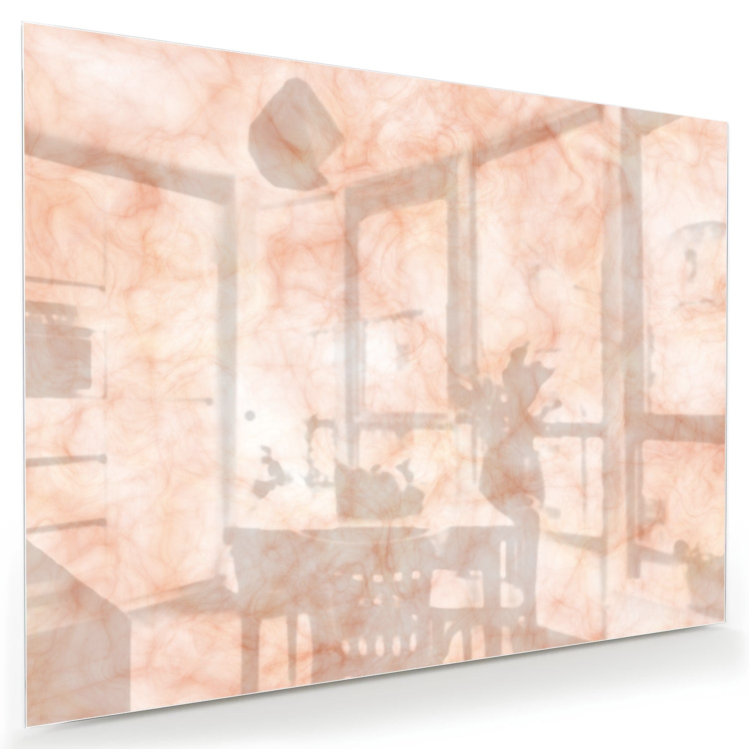 Lichtroze abstract glazen schilderij aan de muur boven een houten kast.