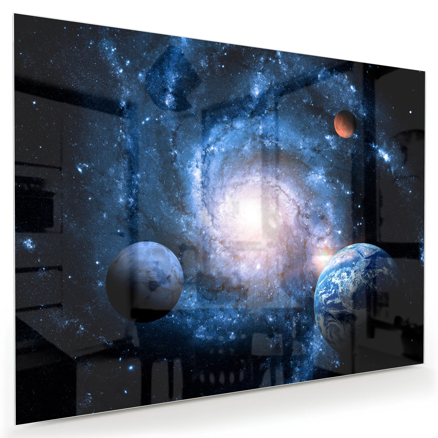 Glazen schilderij van het heelal met sterren en planeten, hangend aan de muur