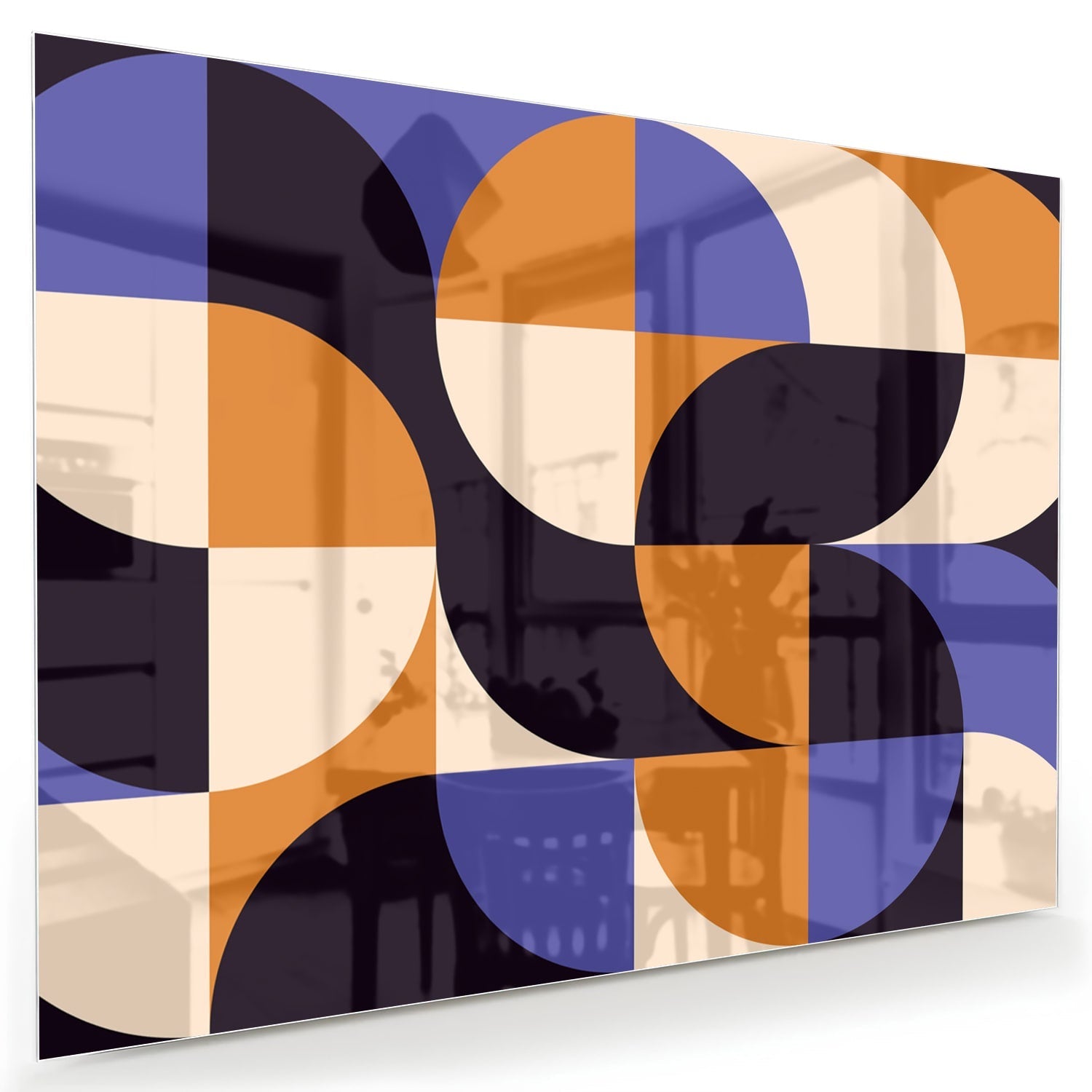 Abstract glazen schilderij met blauwe en oranjekleurige vormen, perfect voor moderne interieurs.