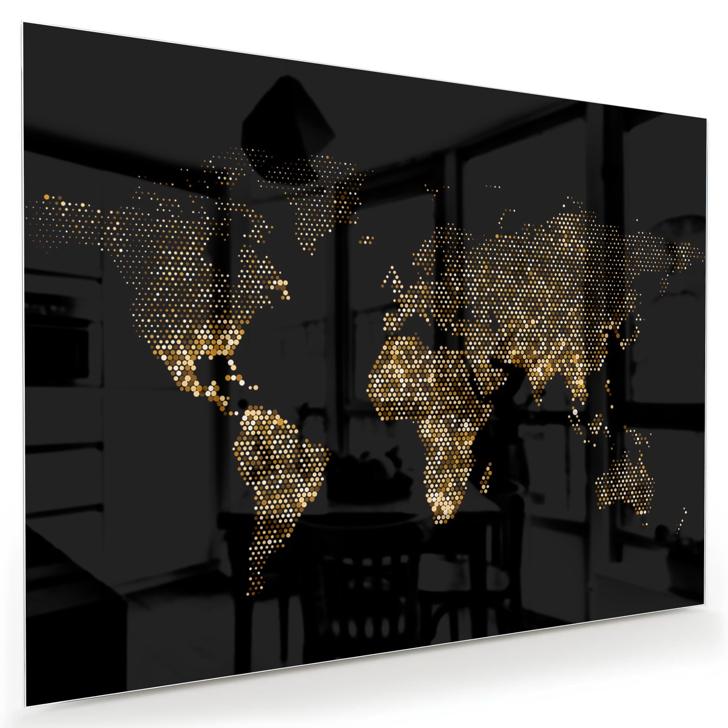 Glazen schilderij van een wereldkaart in zwart met gouden accenten