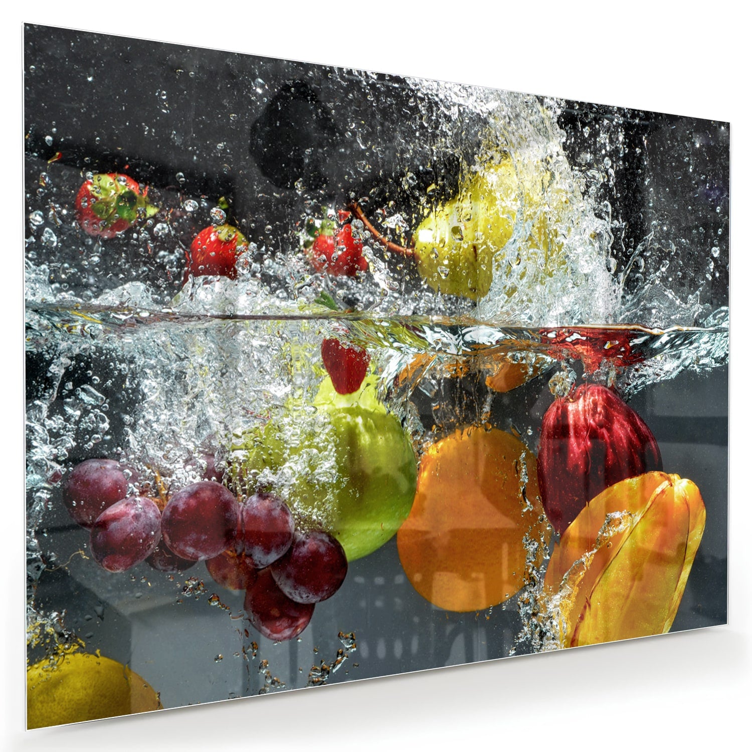 Glazen schilderij met kleurrijk fruit en sprankelend water