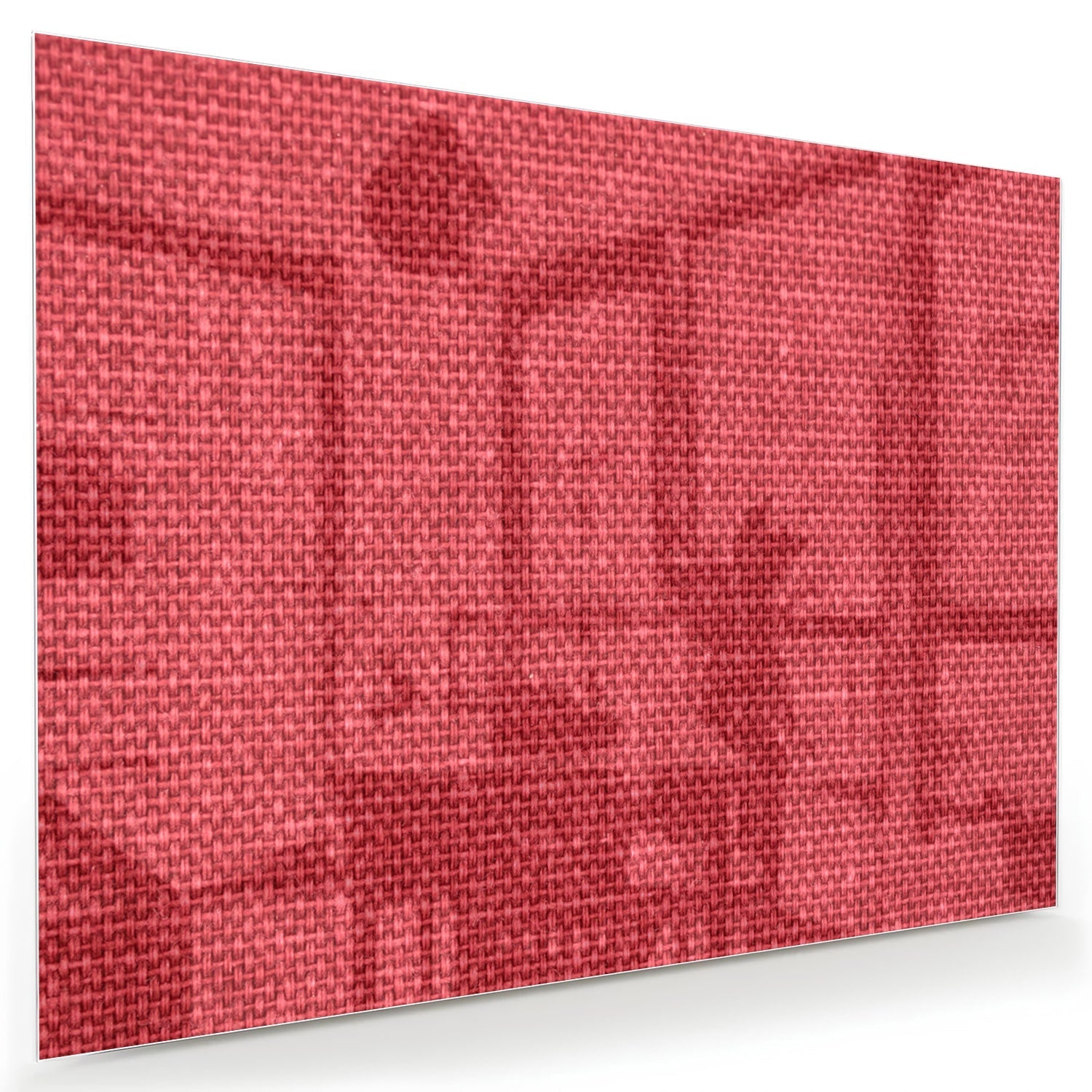 Modern glazen schilderij in helder rood aan de muur boven een licht houten kast.