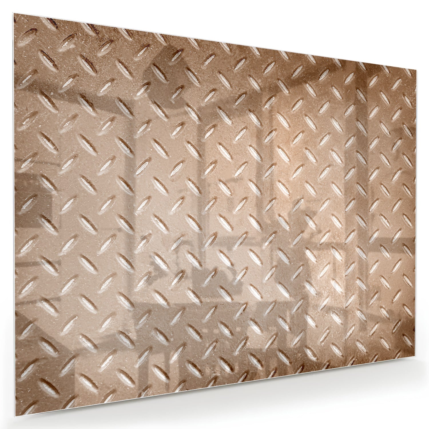 Glazen schilderij met een geometrisch patroon aan de muur in een stijlvolle kamer.