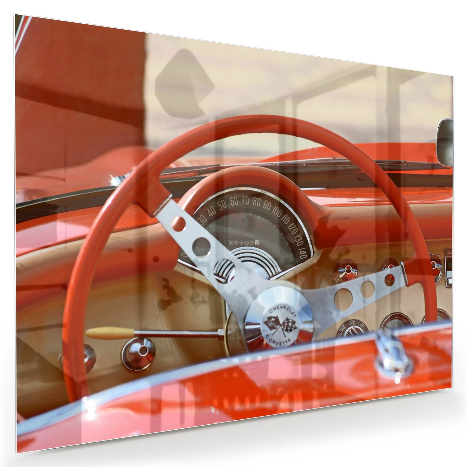 Glazen schilderij van een retro auto interieur met een rood stuur