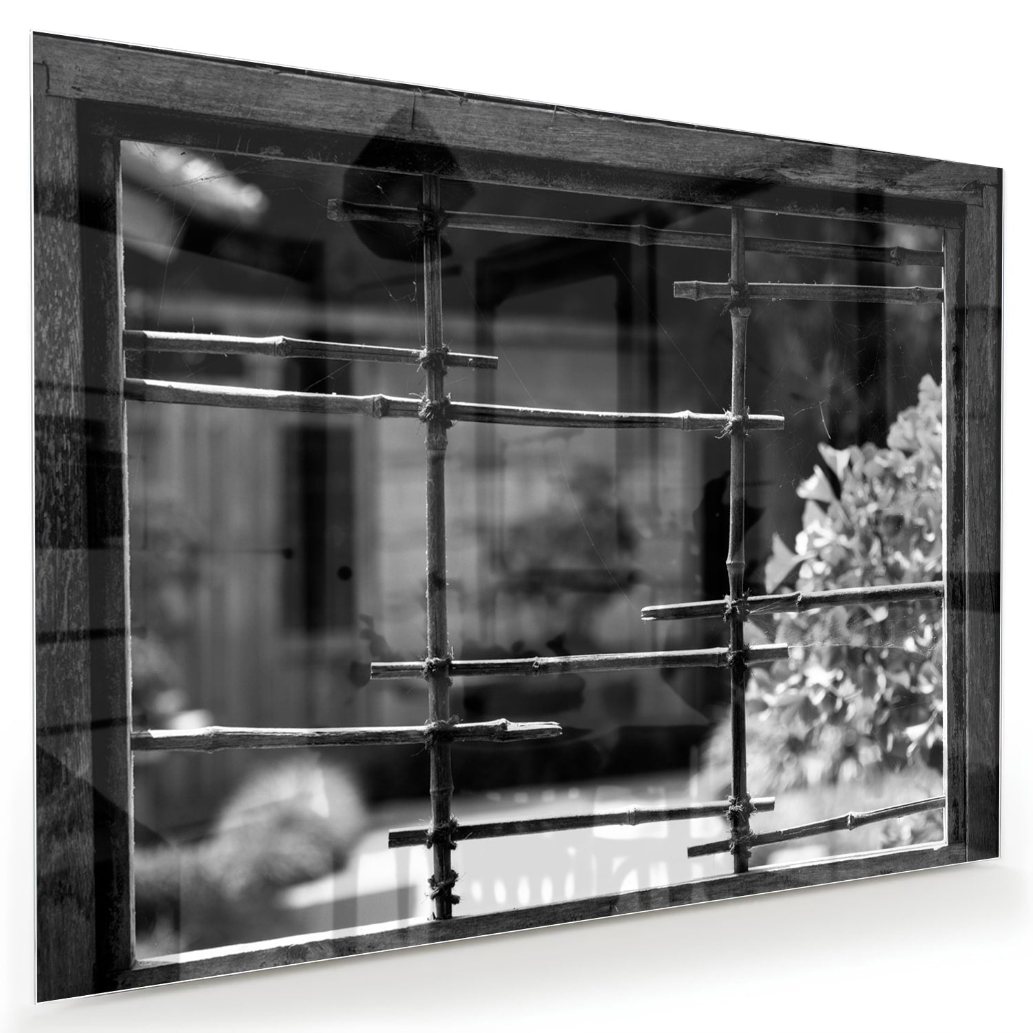 Glazen schilderij met chique raamuitzicht in een moderne woonkamer