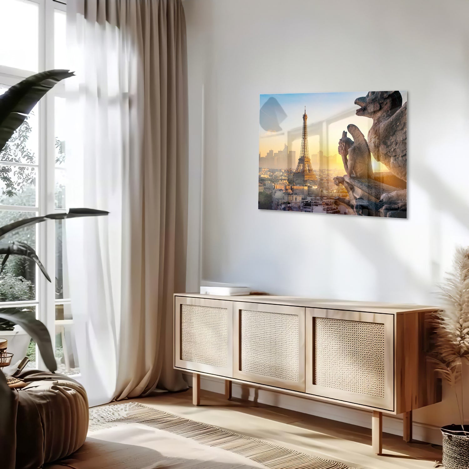 Glazen schilderij met de Eiffeltoren tijdens zonsondergang boven Parijs.