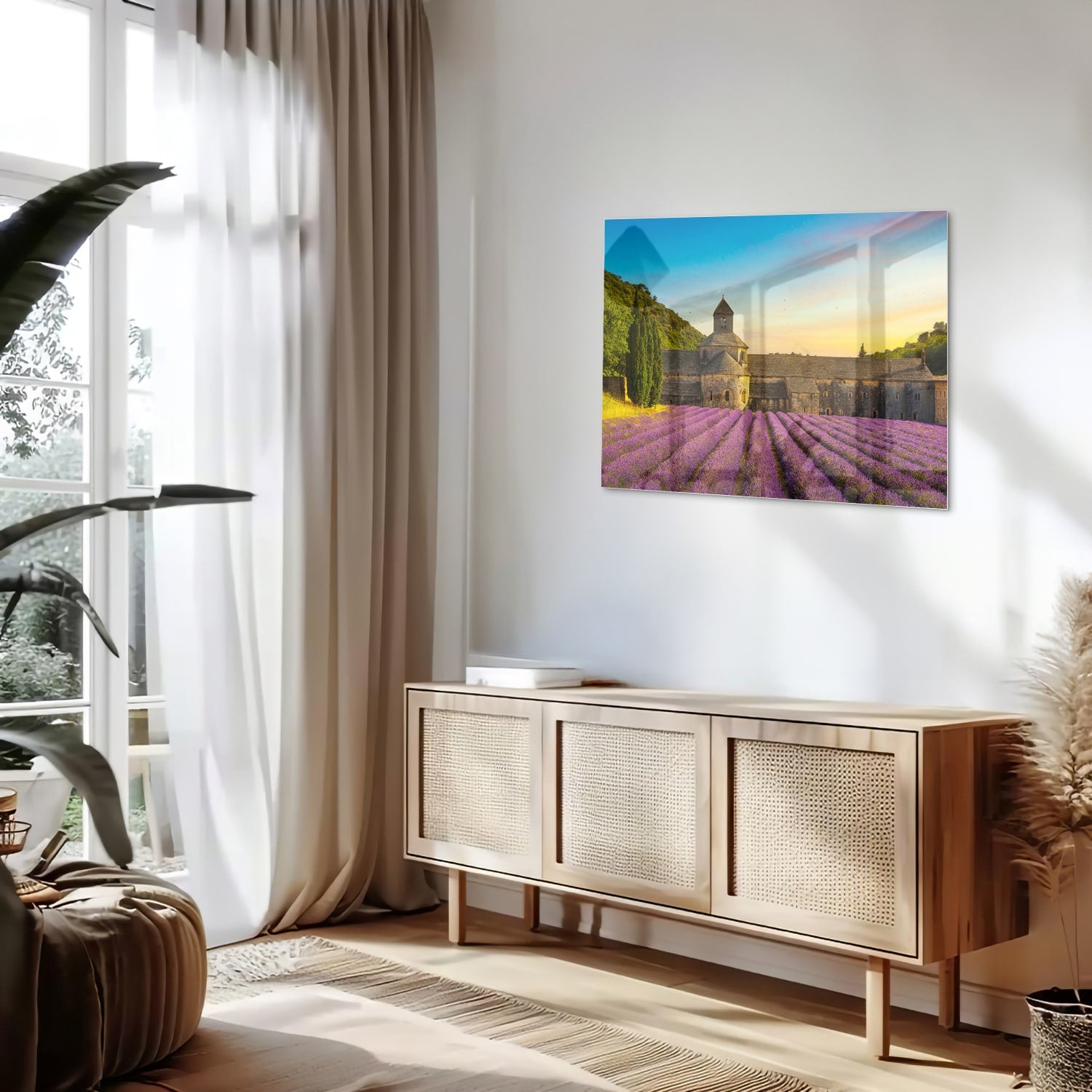 Glazen schilderij van lavendelvelden en een klooster in de Provence