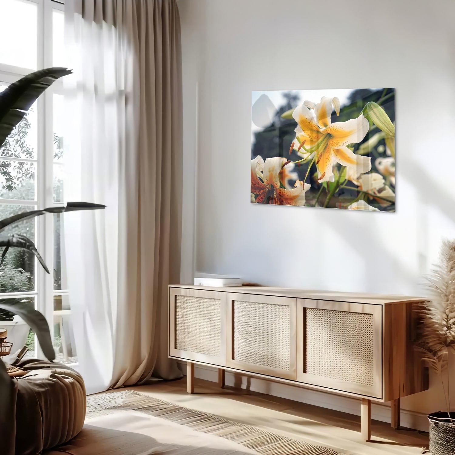 Glazen schilderij met lelies in een elegant interieur