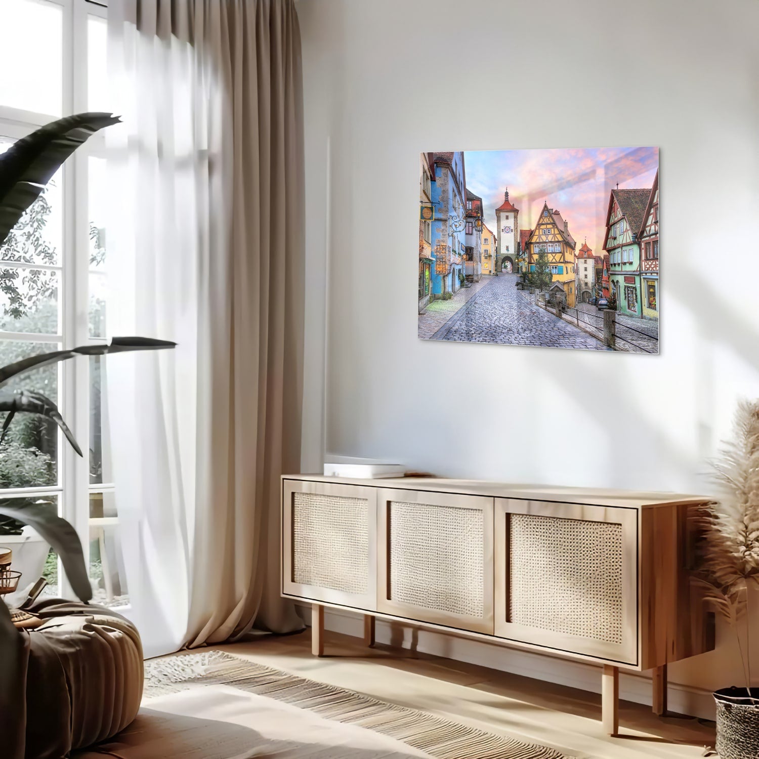 Glazen schilderij van een pittoreske straat met historische gebouwen en pastelkleuren