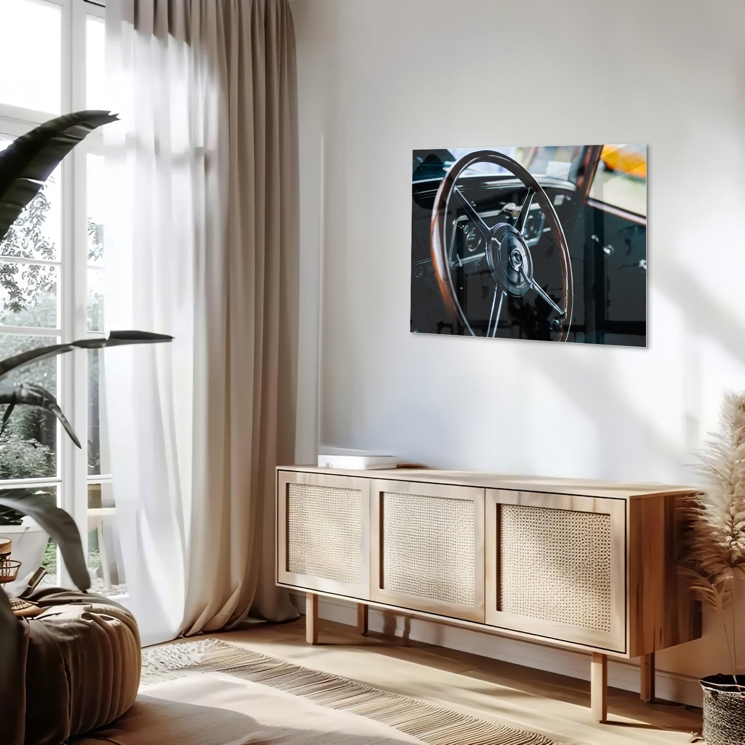 Glazen schilderij van een vintage autostuur aan de muur