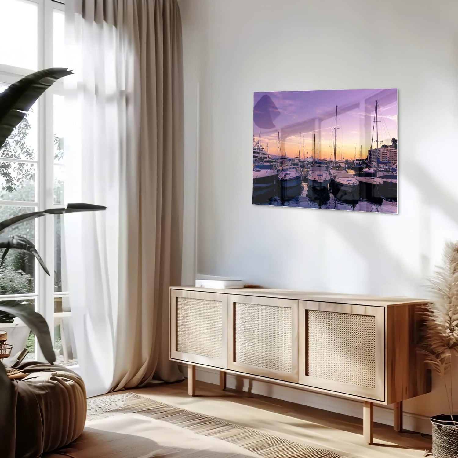 Glazen schilderij van een zonsondergang bij de haven met boten