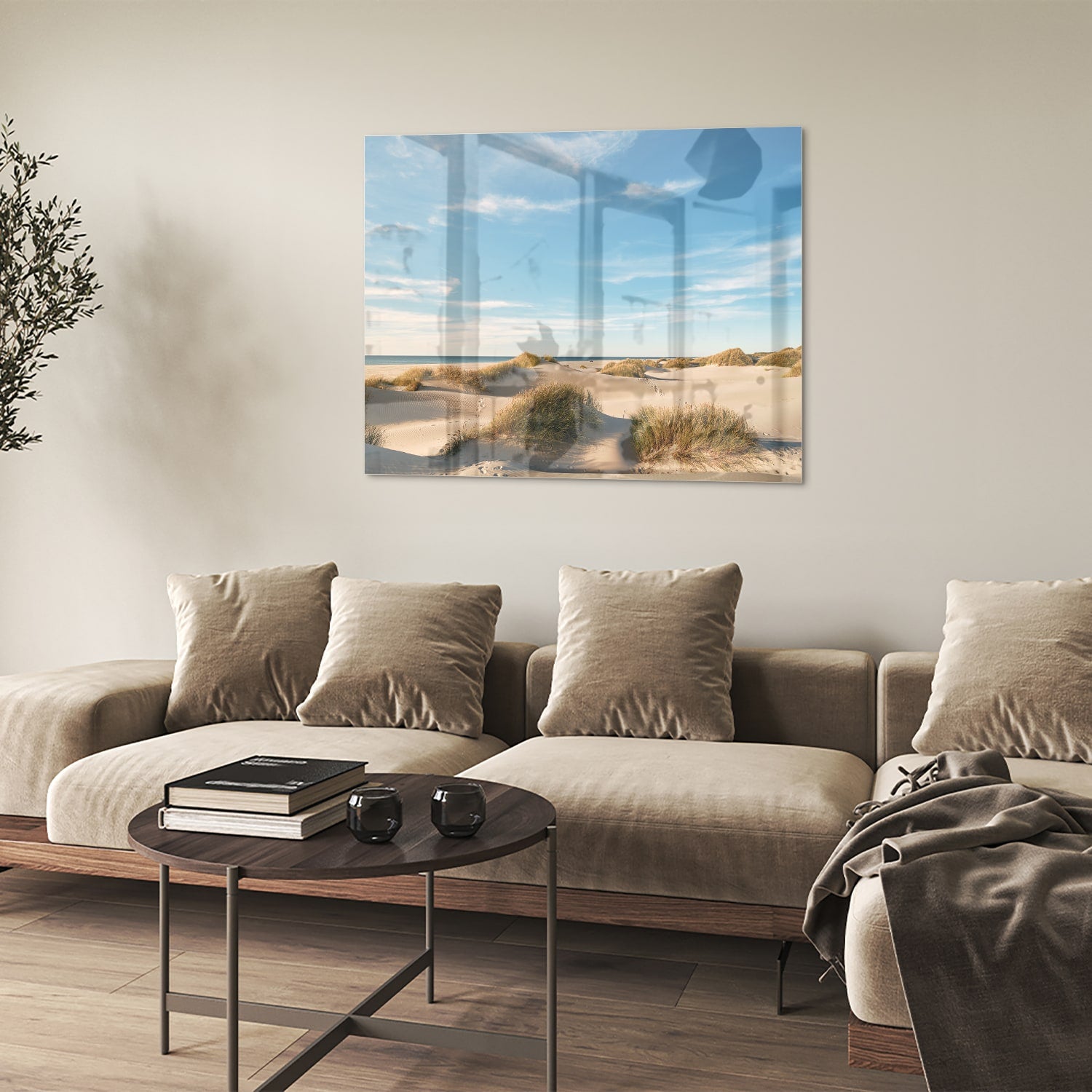 Glazen schilderij met duinen en een heldere blauwe lucht