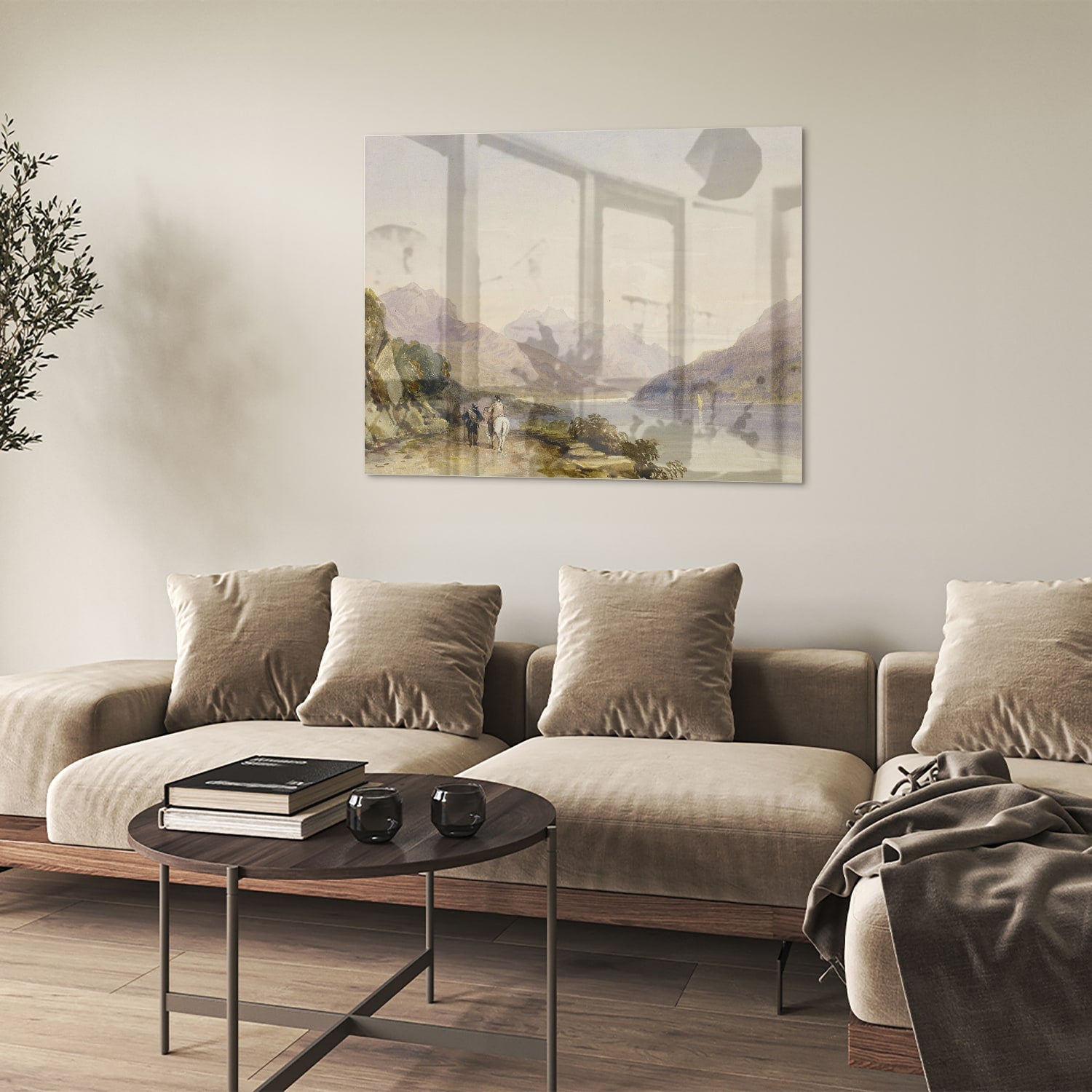 Glazen schilderij van een serene natuurlijke landschaapscne met bergen en water.