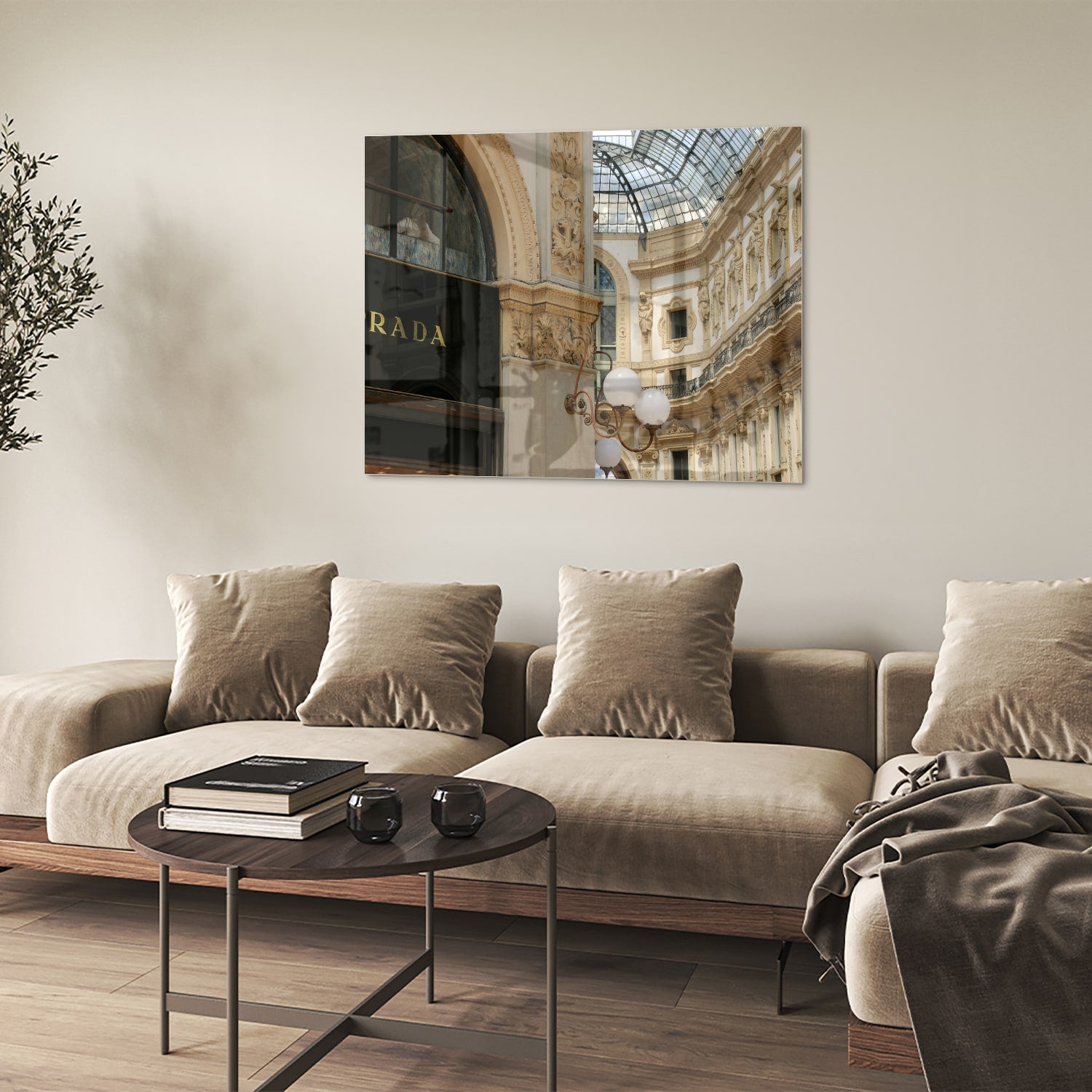 Glazen schilderij van een luxe boetiek met elegante details