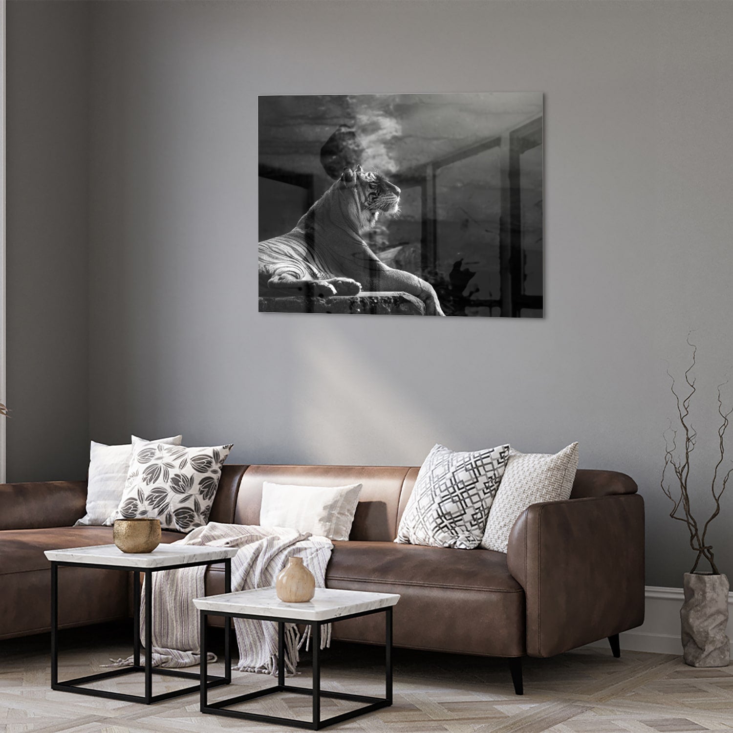 Glazen schilderij van een majestueuze tijger in zwart-wit
