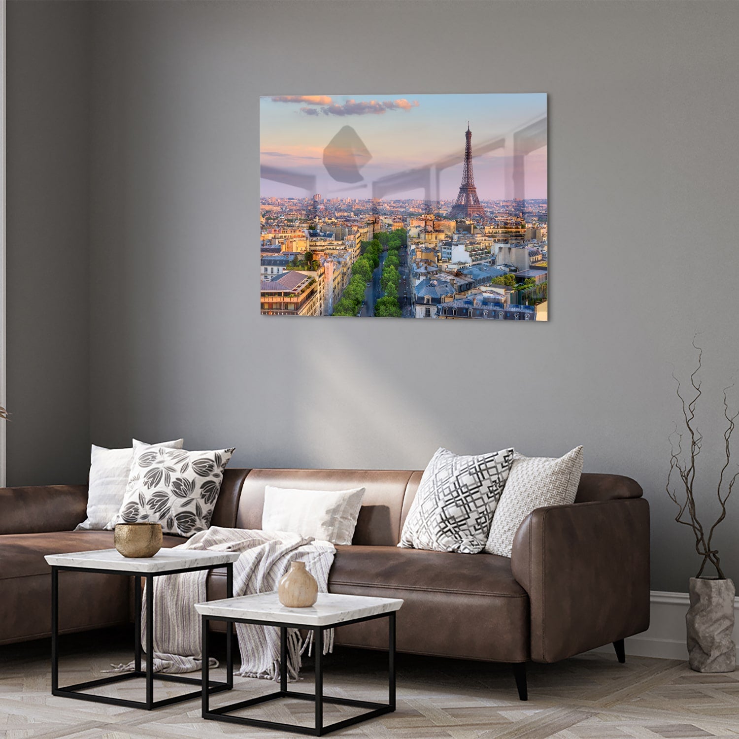 Glas schilderij van de Eiffeltoren in Parijs bij zonsondergang