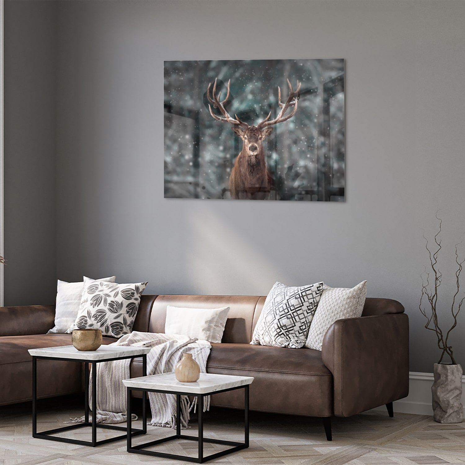 Glazen schilderij van een hert in een winterse setting