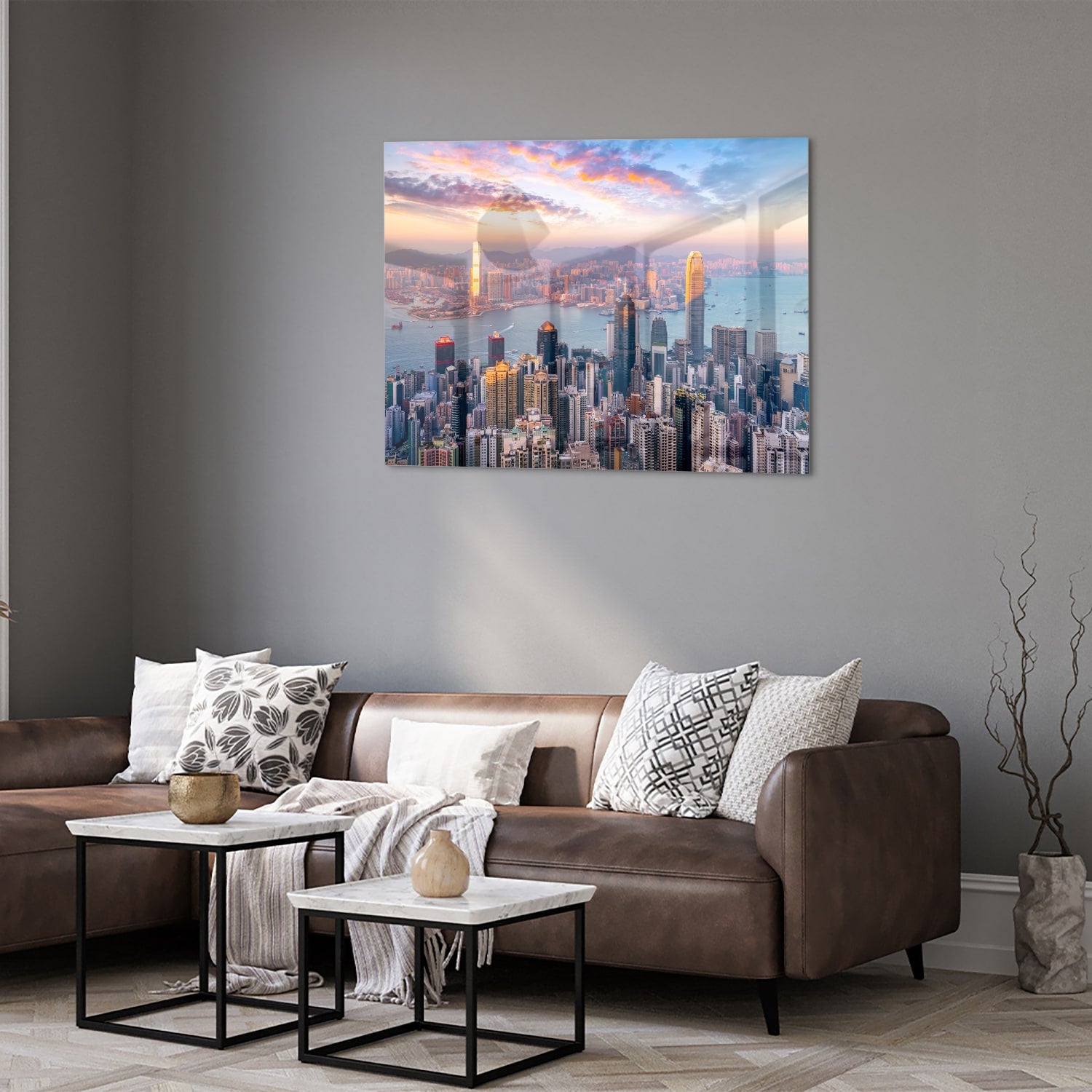 Glazen schilderij van een stadsgezicht met zonsondergang, perfect voor inrichting