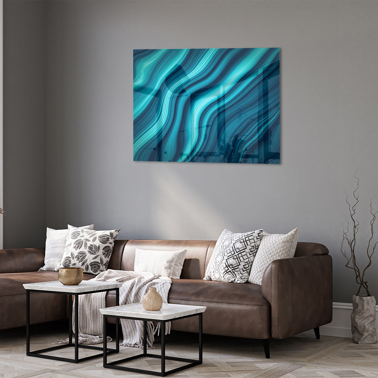 Moderne glazen schilderij met blauwe en groene golven aan de muur