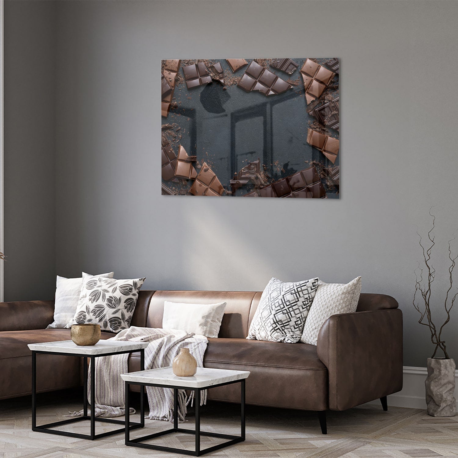 Glazen schilderij met chocolade in een moderne woonkamer
