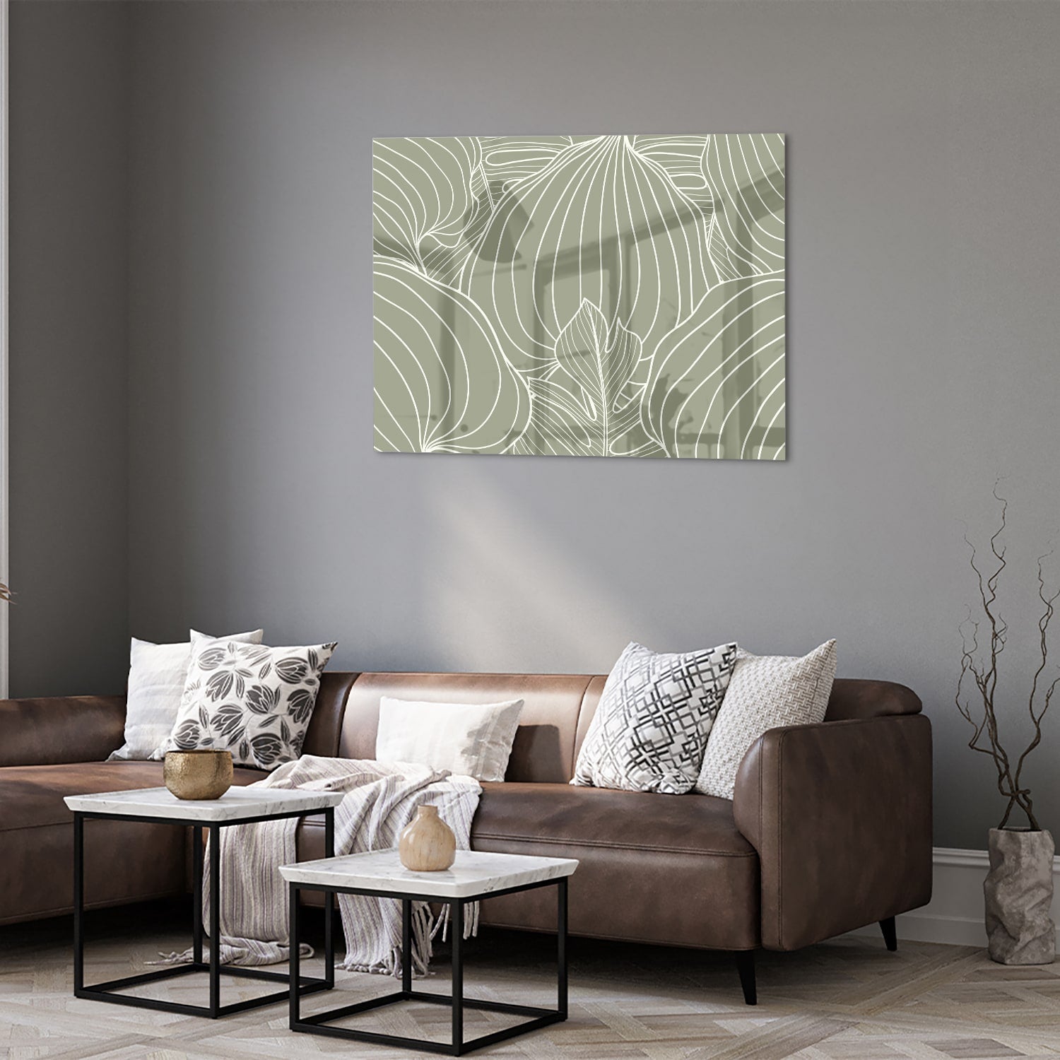 Glazen schilderij met lijnen in aardetinten aan de muur, stijlvolle woonkamer