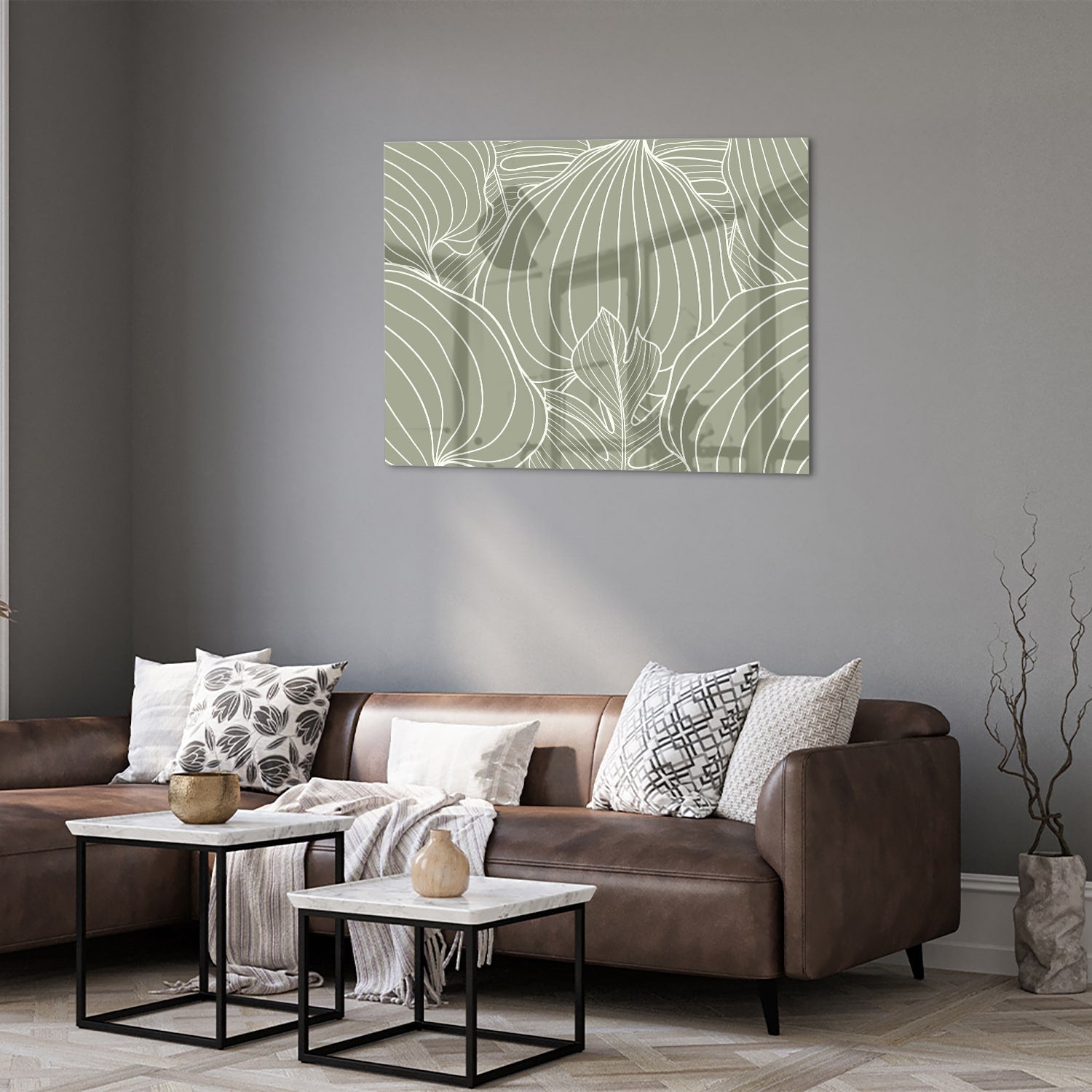Glazen schilderij met lijnen in aardetinten aan de muur, stijlvolle woonkamer