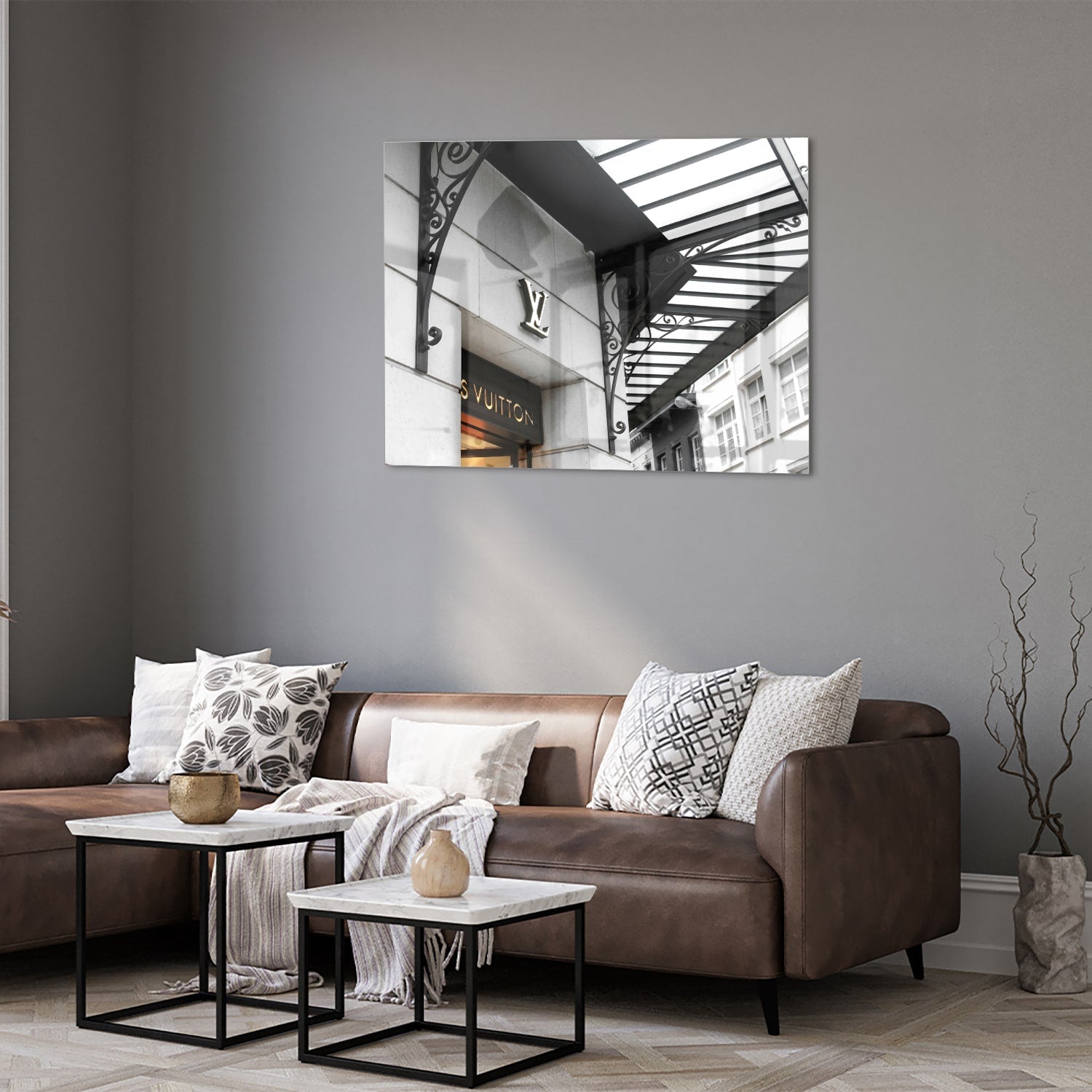 Glazen schilderij van luxe boetiek in zwart-wit, perfecte wanddecoratie.