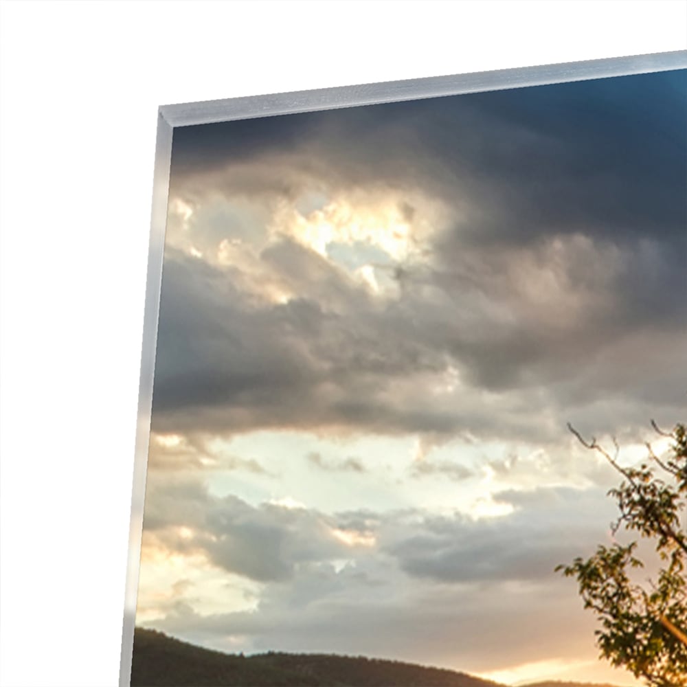 Glazen schilderij van paarse lavendelvelden tijdens de zonsondergang