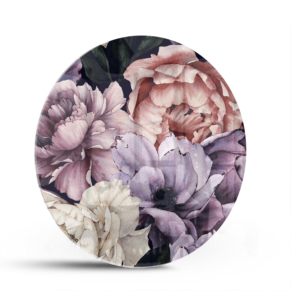 Glas schilderij met paarse en gouden bloemen in een moderne woonkamer
