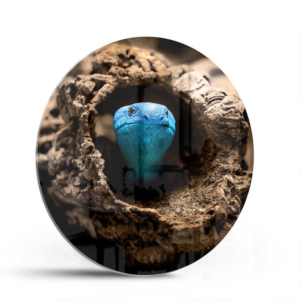 Glas schilderij met een blauwe parel in een nest, stijlvol en modern.