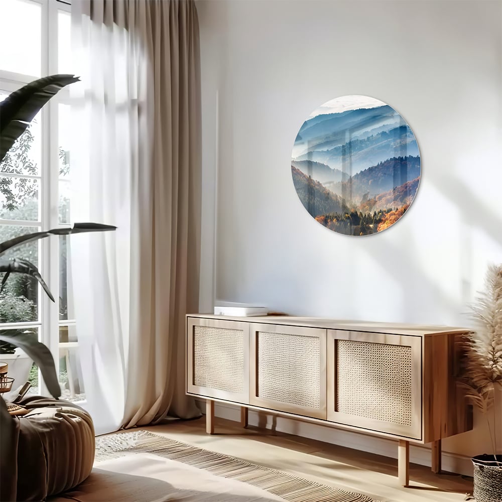 Glazen schilderij met een adembenemend berglandschap in warme herfstkleuren