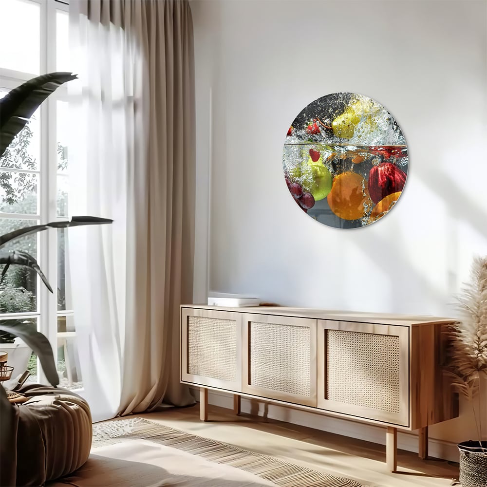 Glazen schilderij met kleurrijk fruit en sprankelend water
